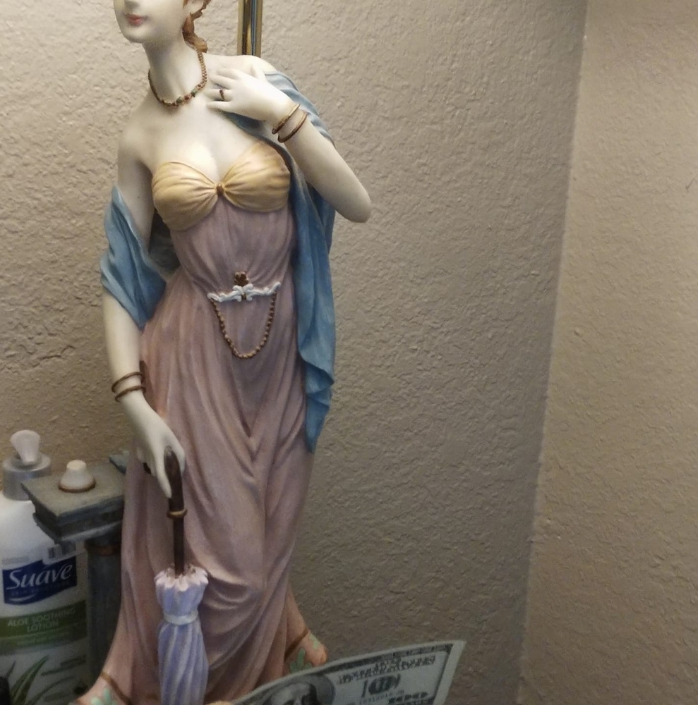 Meet your Posher, Juana